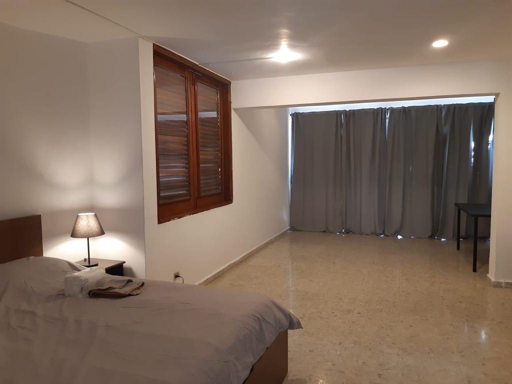 casas - hermoso casa en una zona céntrica y tranquila en arroyo hondo viejo  9