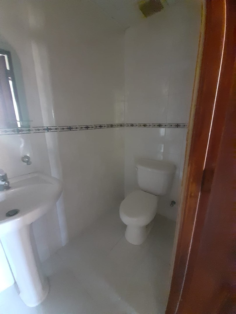 apartamentos - Vendo apto en serralles , frente al parque,  piso alto de 160 mts, con 3 hab 8