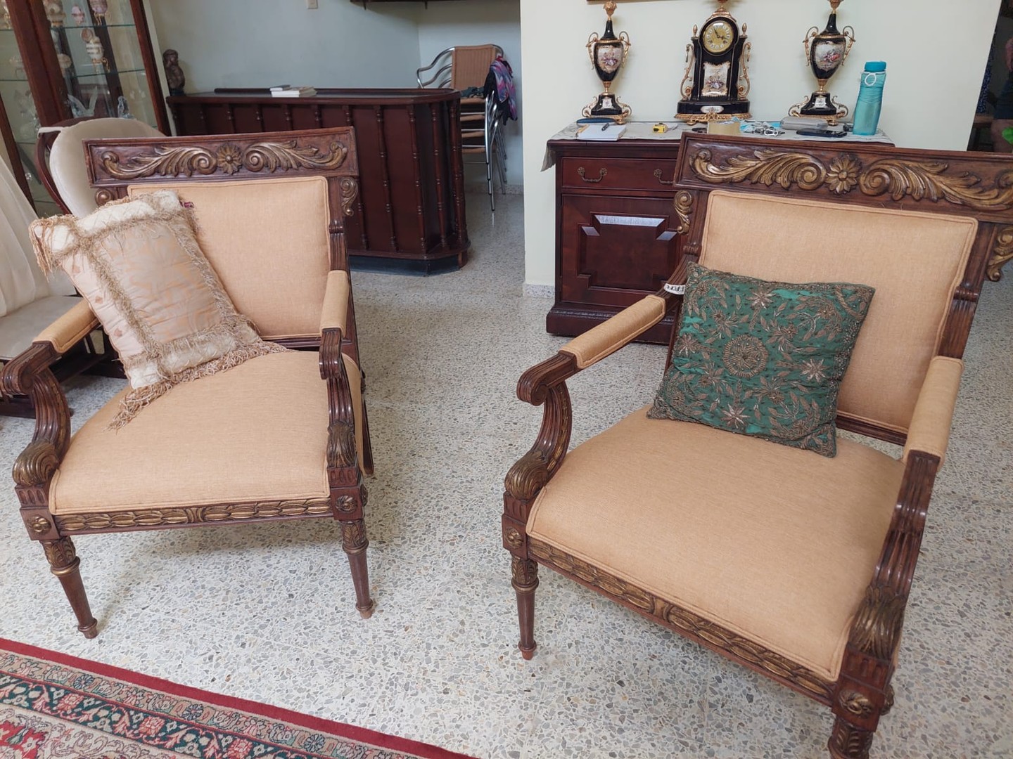 muebles y colchones - Vendo 2 Elegantes Butacas 