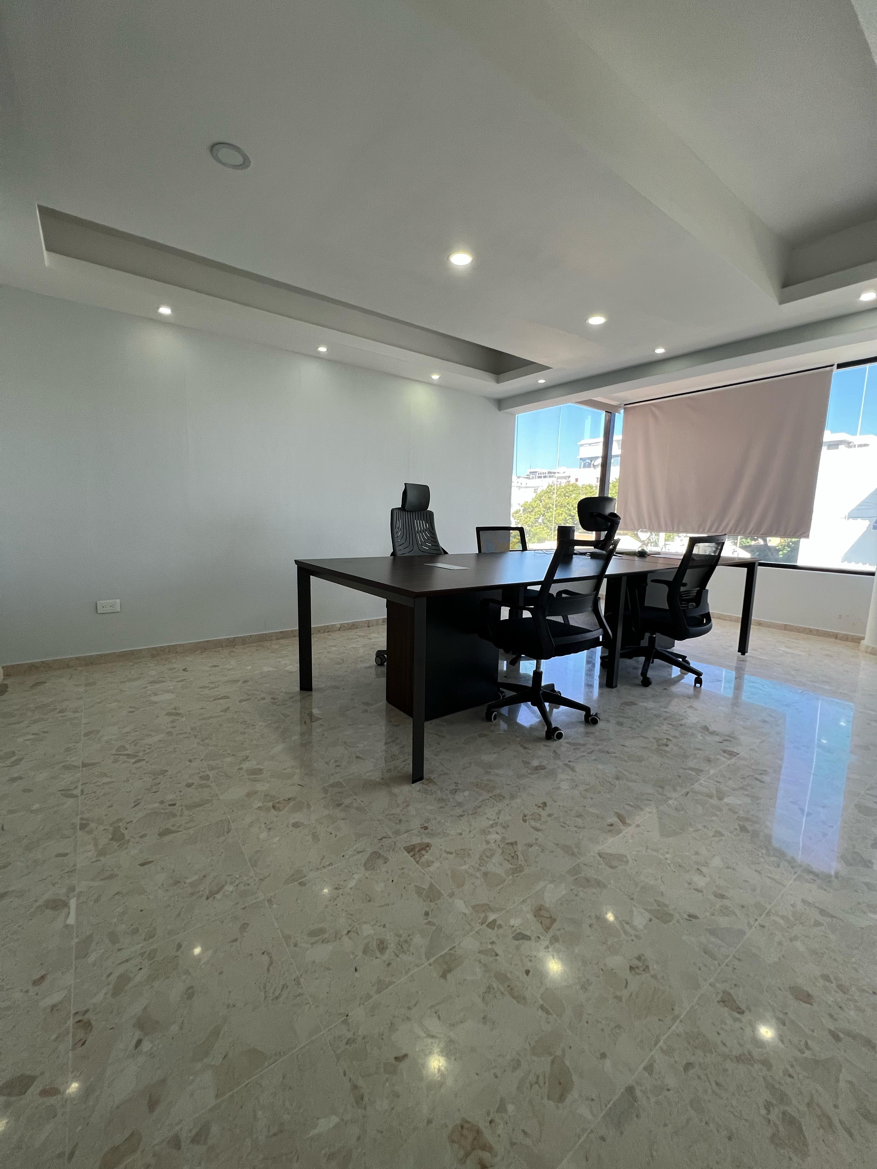 oficinas y locales comerciales - alquilo local comercial en El Millón 
Santo Domingo  0