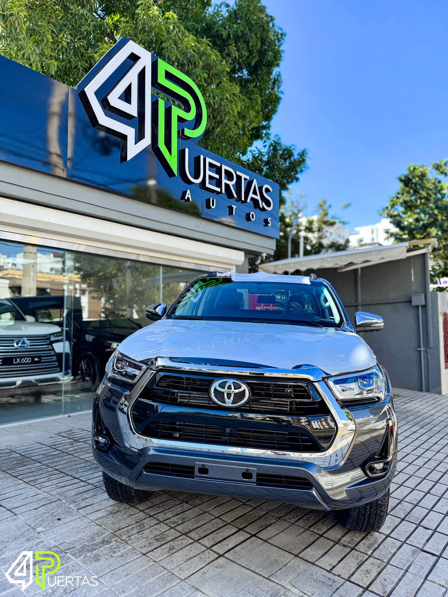 jeepetas y camionetas - TOYOTA HILUX SRV 2.8 LIMITED 4X4 2