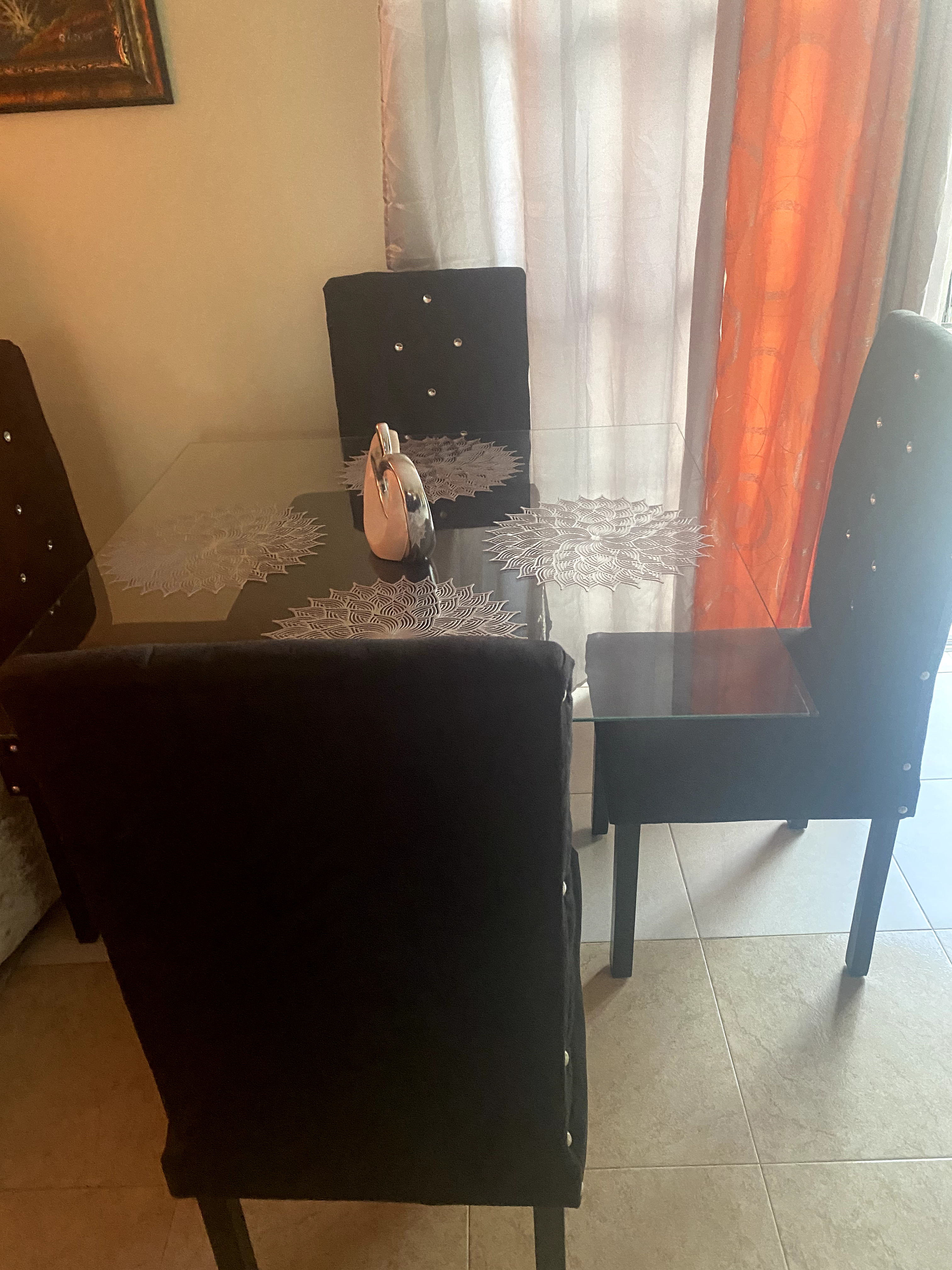 muebles y colchones - Comedor 4 Sillas tapizado 2