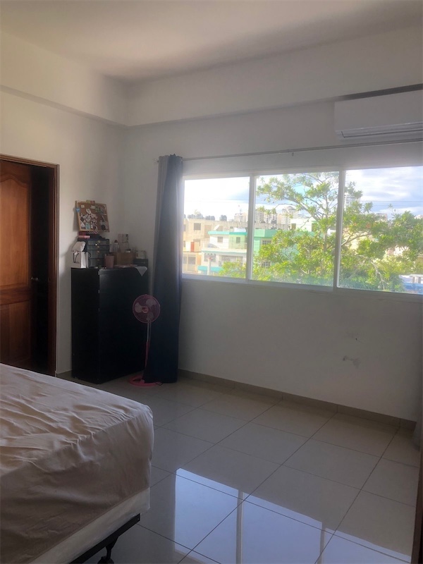 apartamentos - Apartamento amplio en Miramar 0