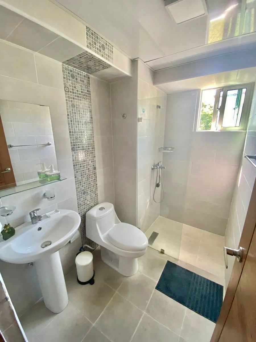 apartamentos - Apartamento en Alquiler
LOS RESTAURADORES
US$ 1,250.00 Amueblado 8