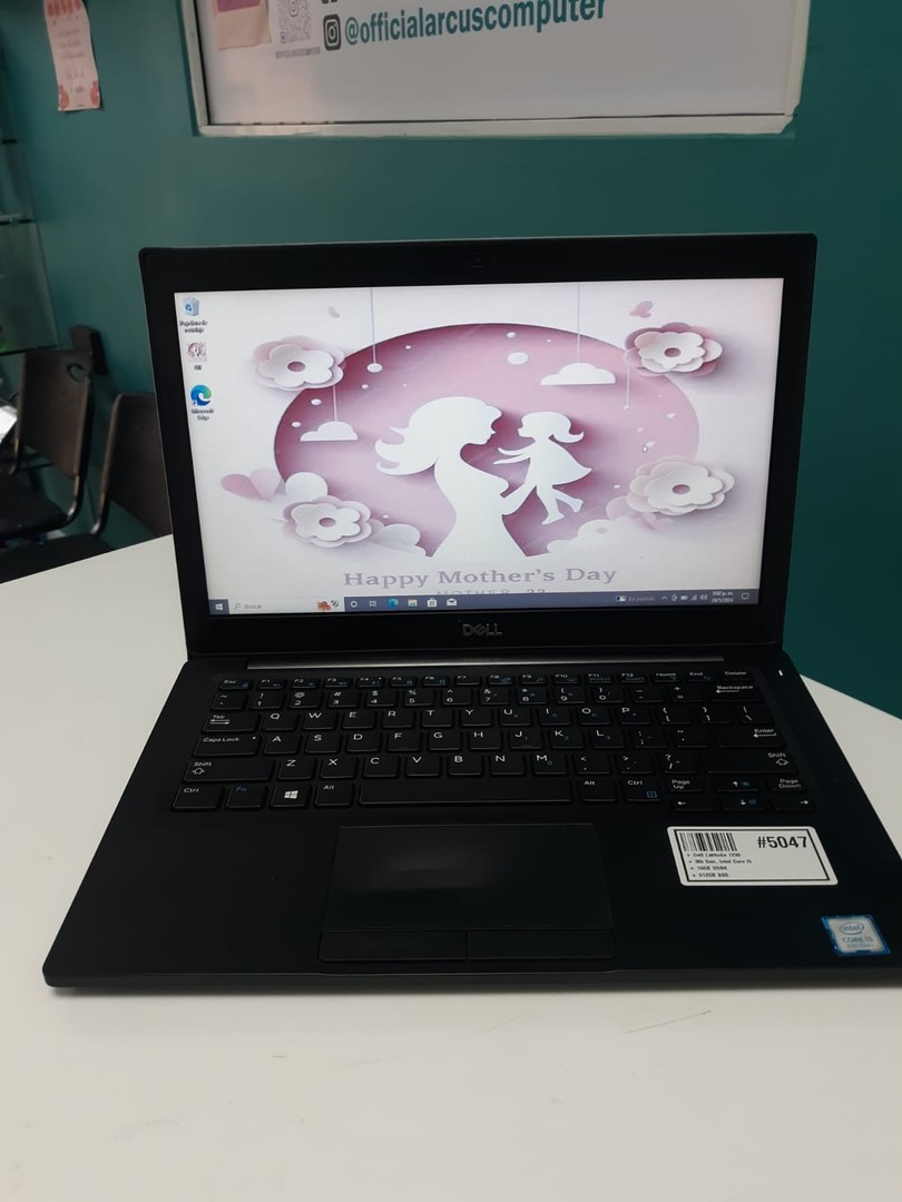 computadoras y laptops - Laptop, Dell Latitude 7290 / 8th Gen, Intel Core i5 / 16GB DDR4 / 512GB SSD	
