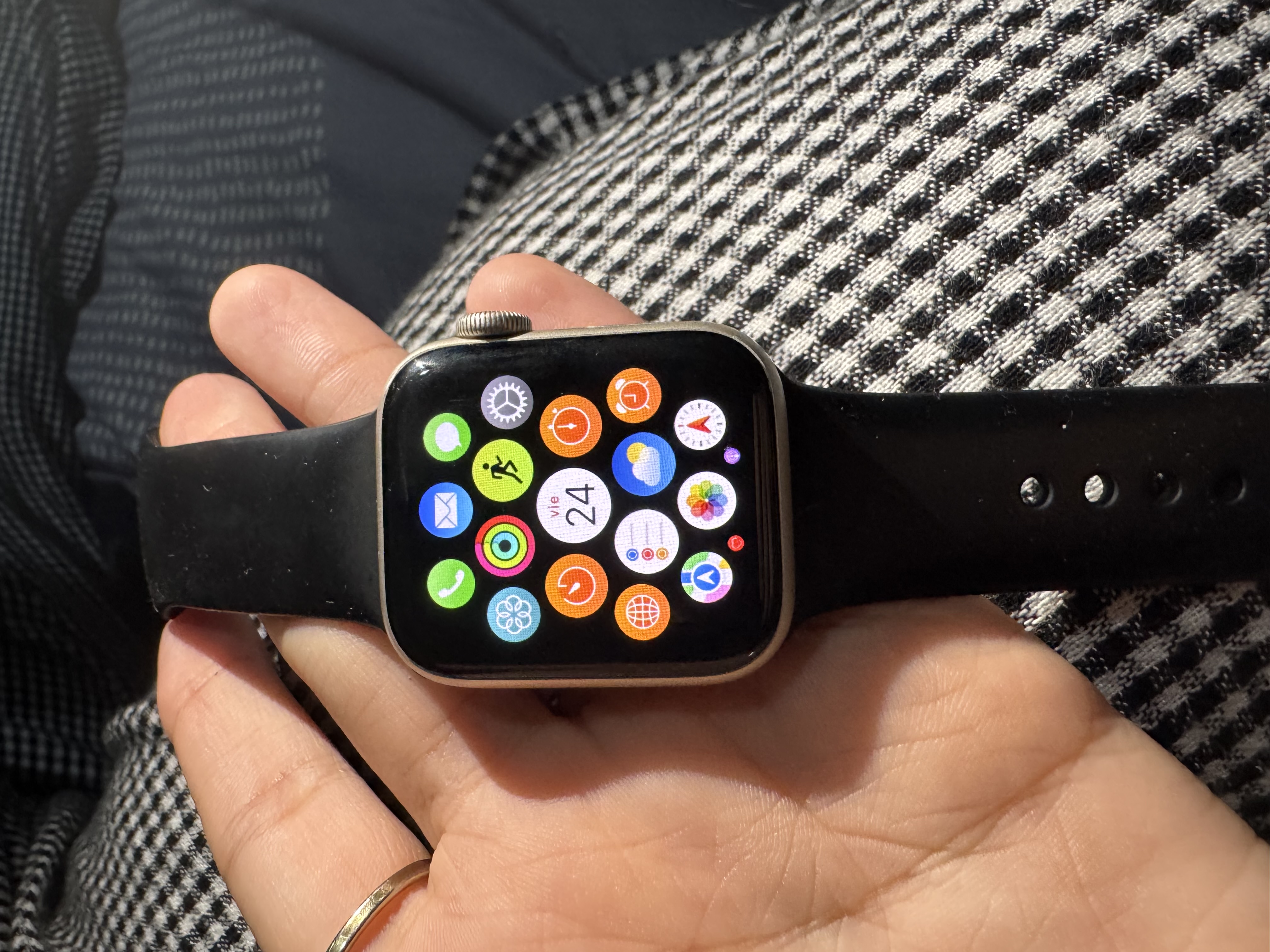 otros electronicos - Apple Watch serie SE 40mm 1