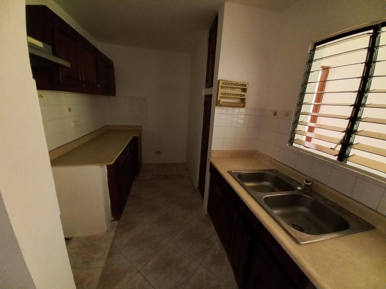 apartamentos - Alquiler Apartamento Sin Amueblar de 3 Habitaciones, Los Ríos, Santo Domingo 1