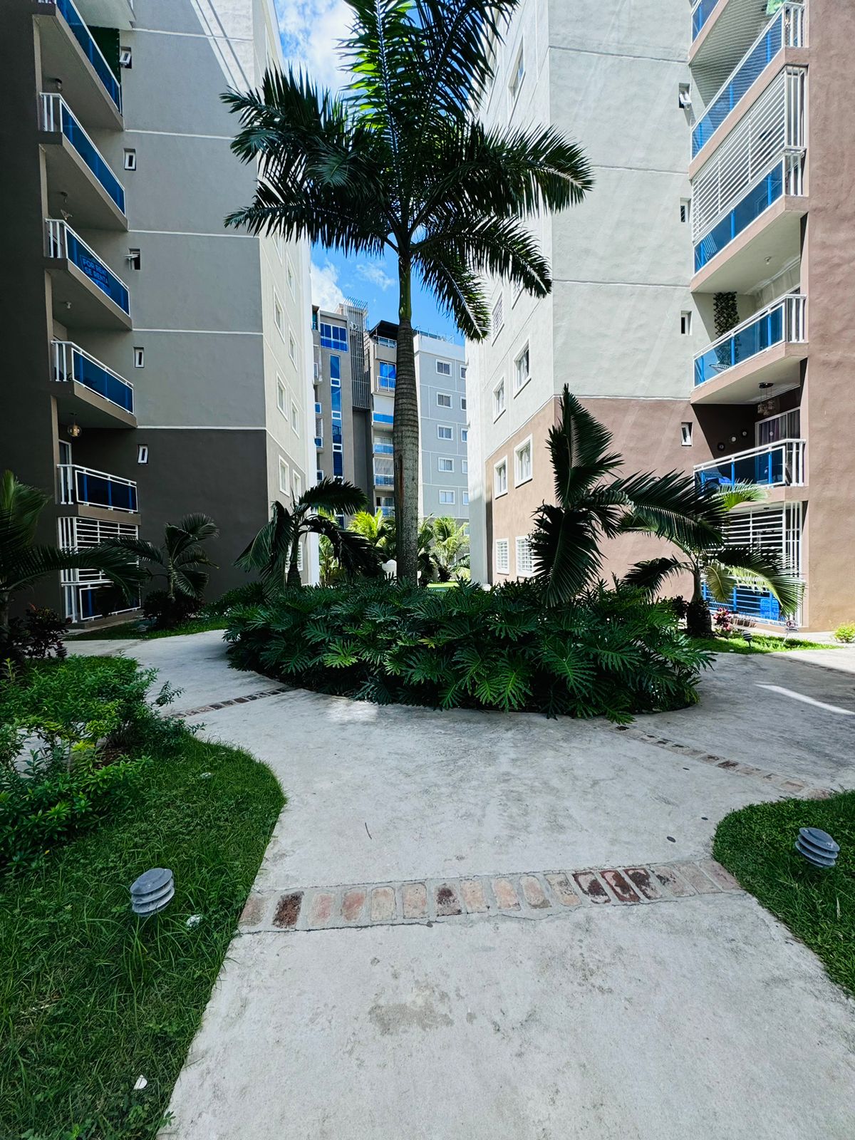 apartamentos - APARTAMENTO EN VENTA EN AV. HISPANOAMERICANA.