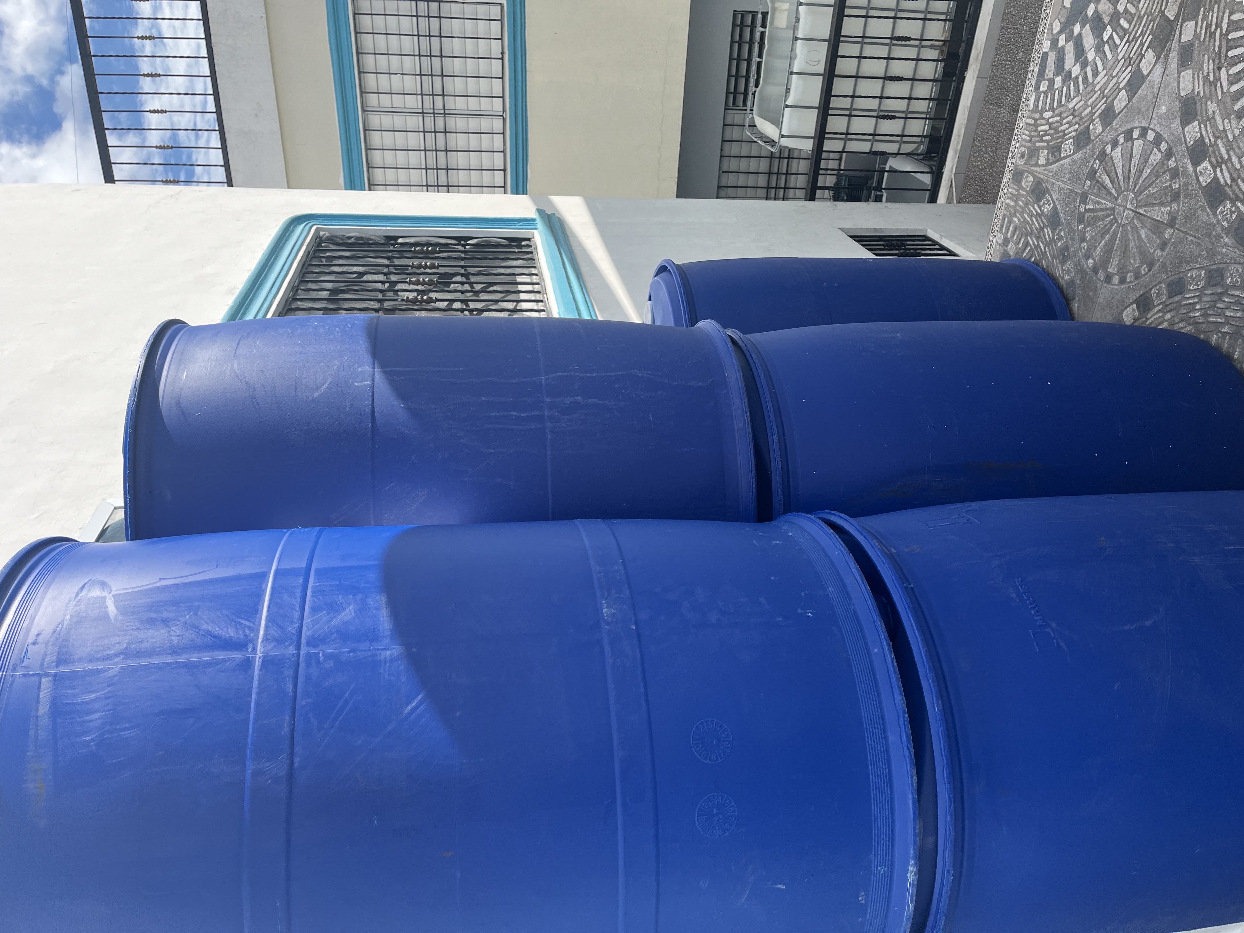 herramientas, jardines y exterior - tanques de plastico y de metal