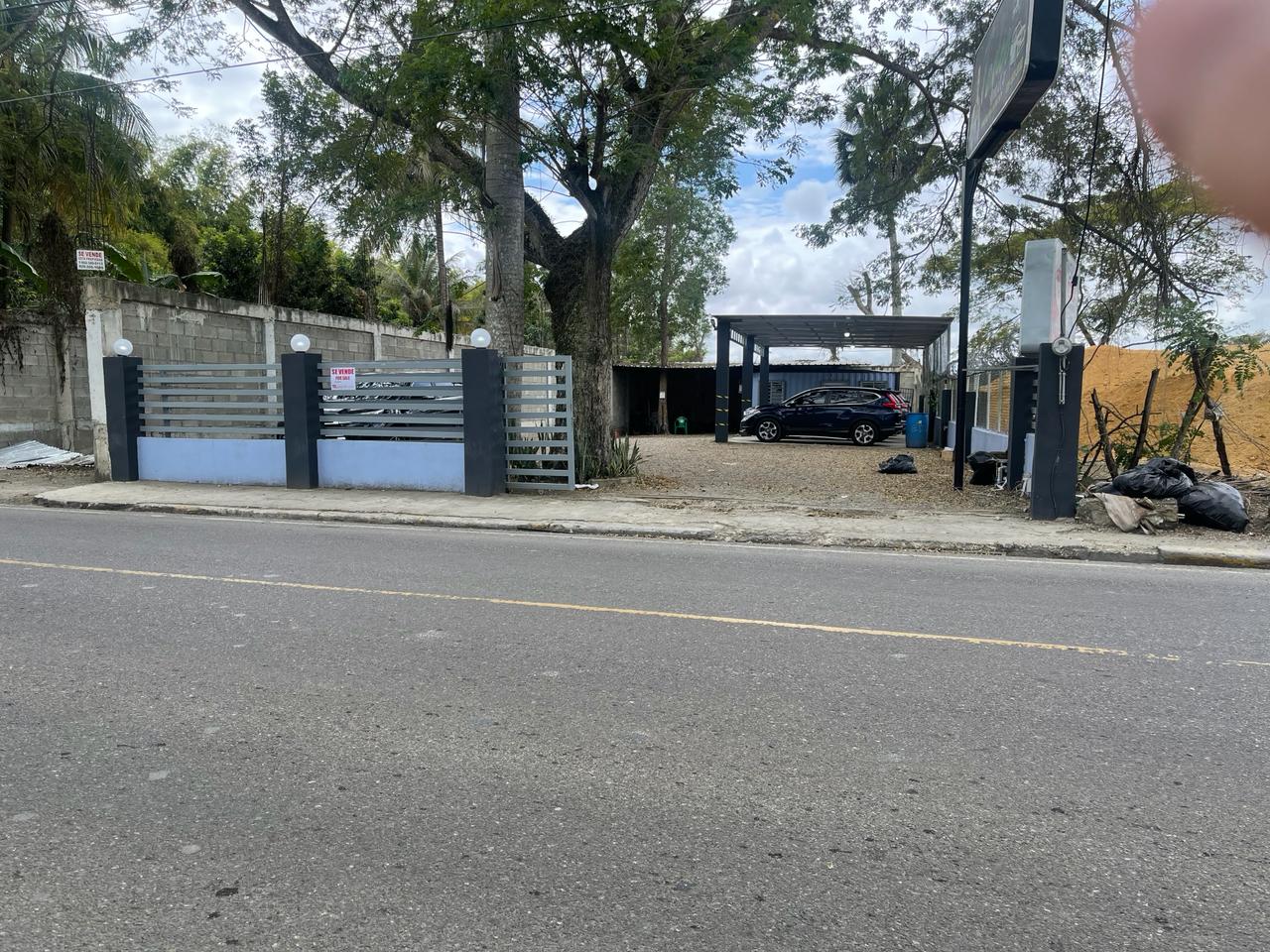 solares y terrenos - Terreno Frente al Aeropuerto con 1,573Mts2  2