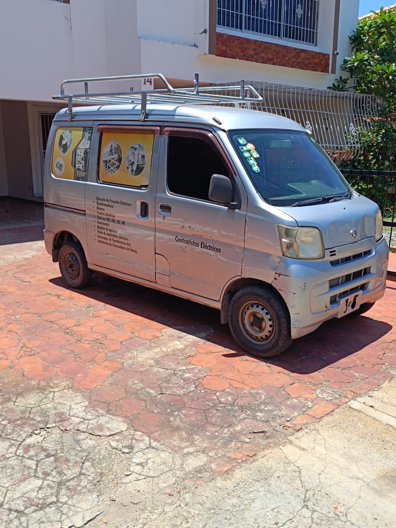 otros vehiculos - Daihatsu Hijet 2013  4