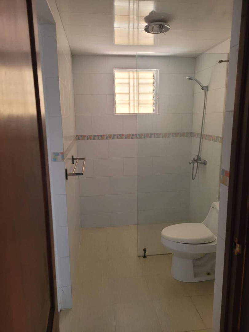 apartamentos - Primer piso con peq patio  privado en el Millon de una hab 7