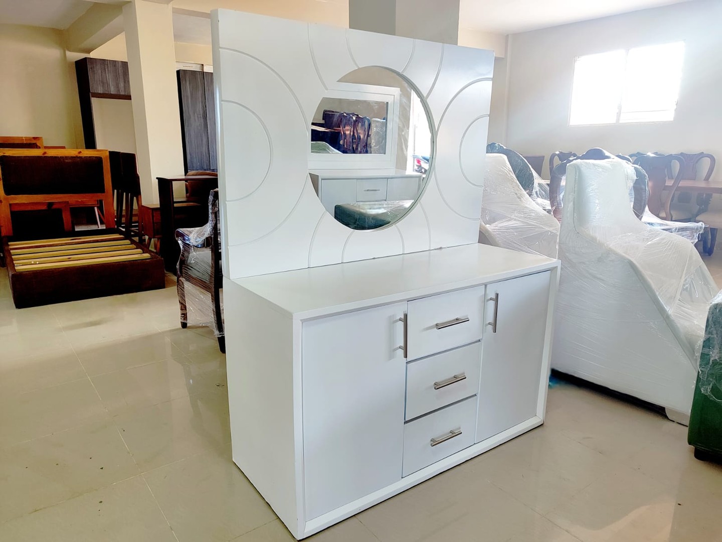 muebles y colchones - credenza con espejo 0