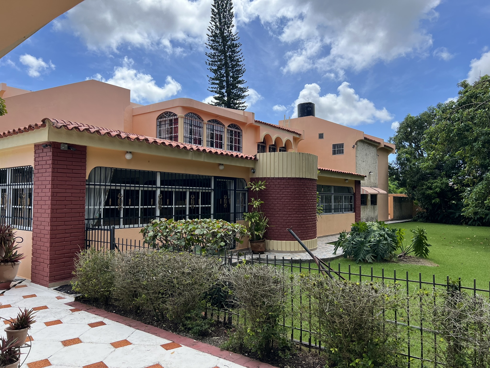 casas - Se vende Hermosa casa en Arroyo Hondo