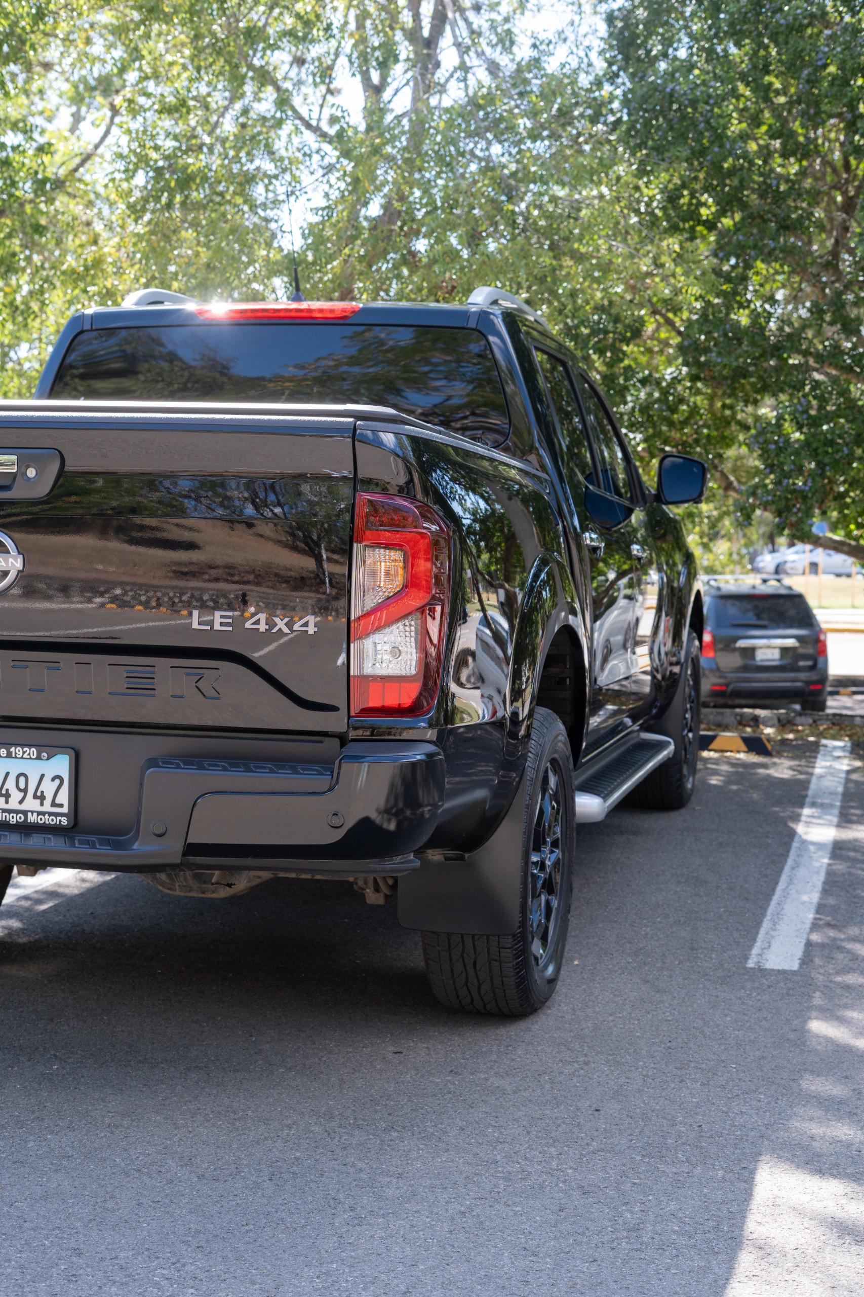 jeepetas y camionetas - Nissan frontier 2024 7