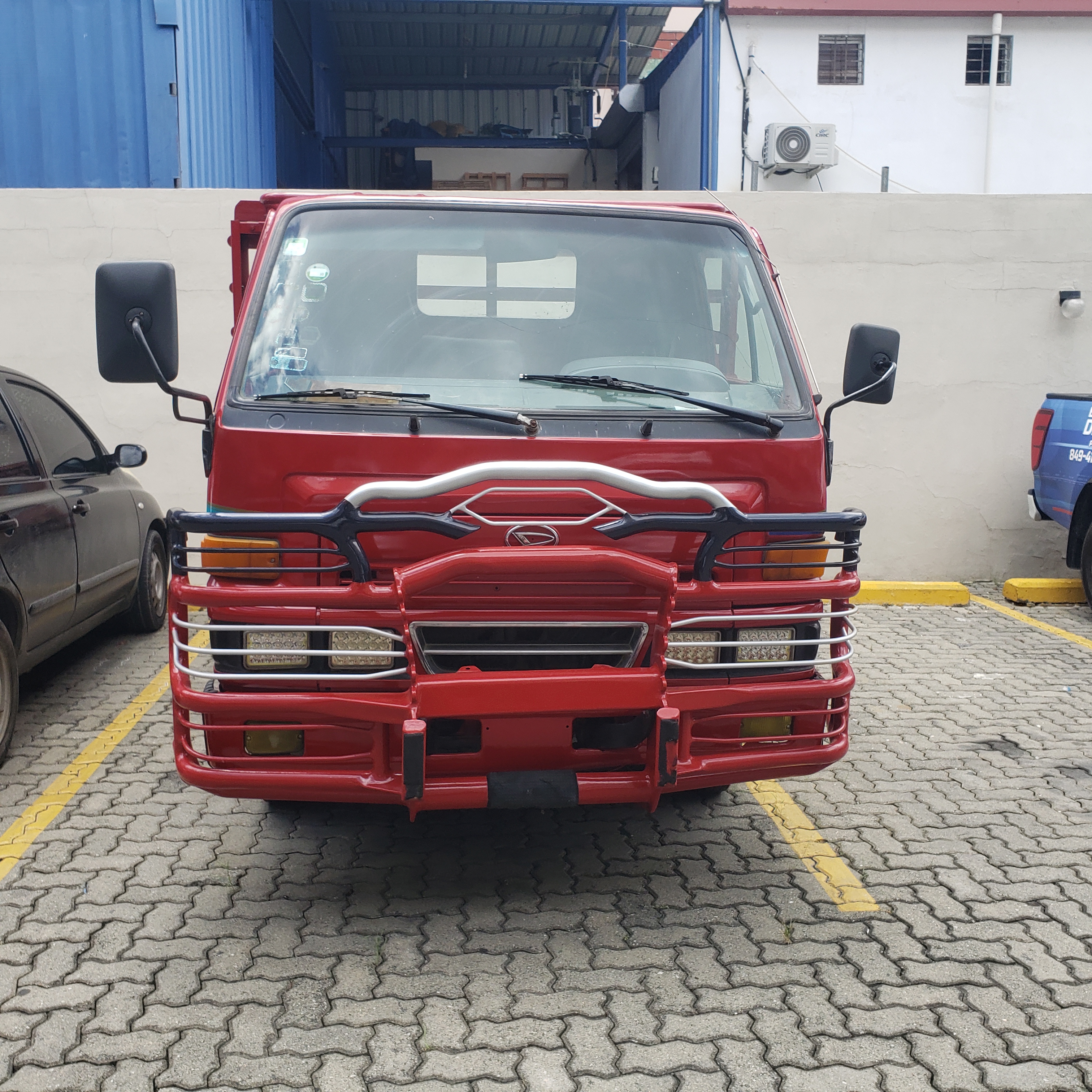 camiones y vehiculos pesados - Tremendo camión daihatsu 2