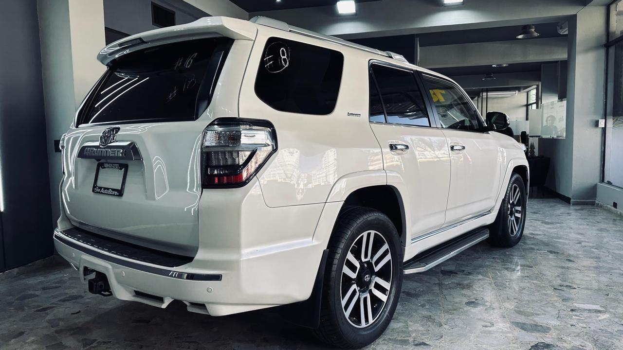 jeepetas y camionetas - Toyota 4Runner Limited 2018 4x2 Clean Carfax 6