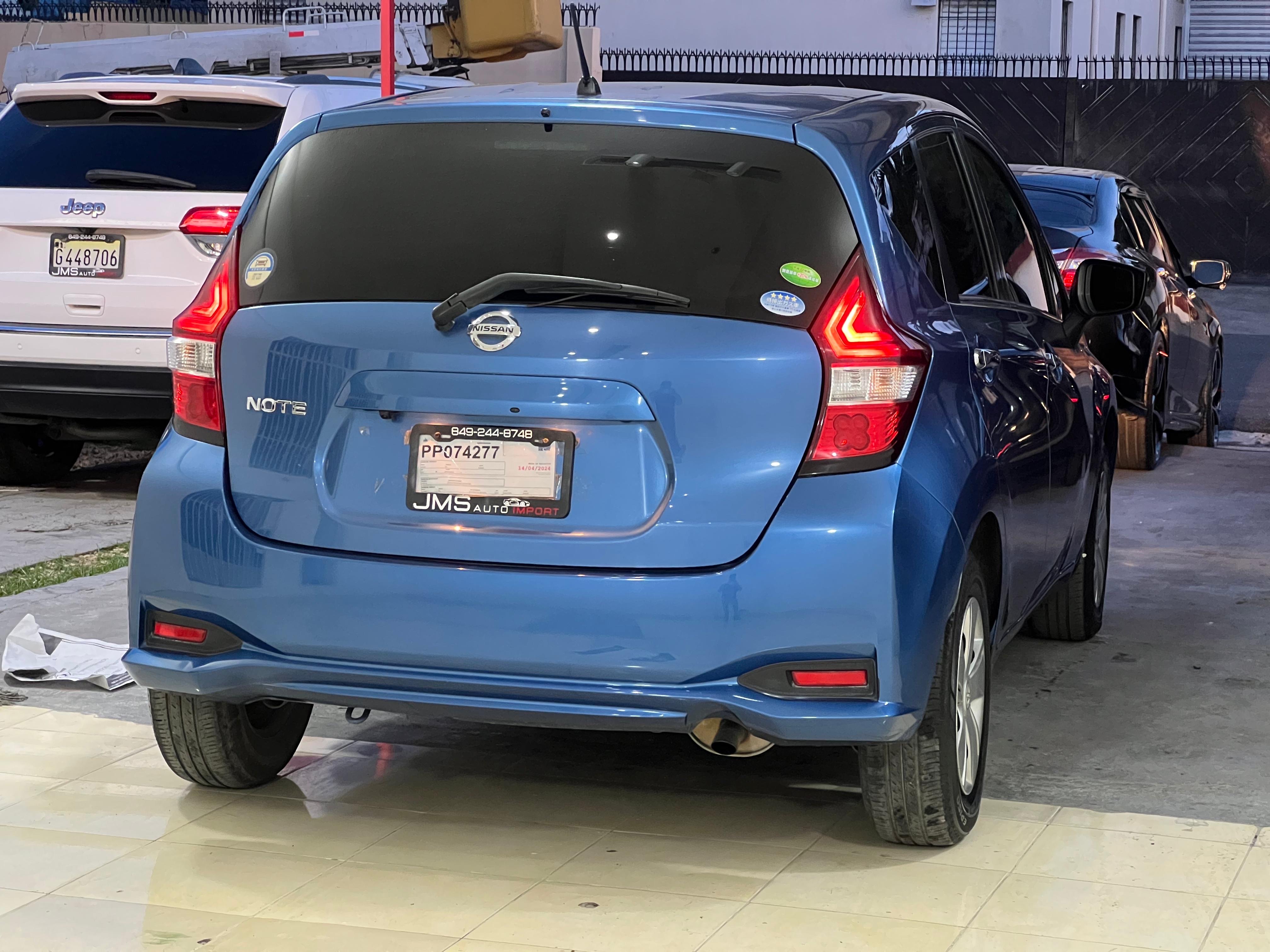 carros - NISSAN NOTE AÑO 2018 3