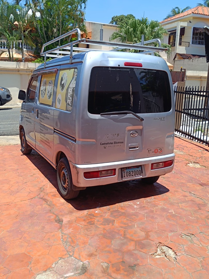 otros vehiculos - Daihatsu Hijet 2013  5