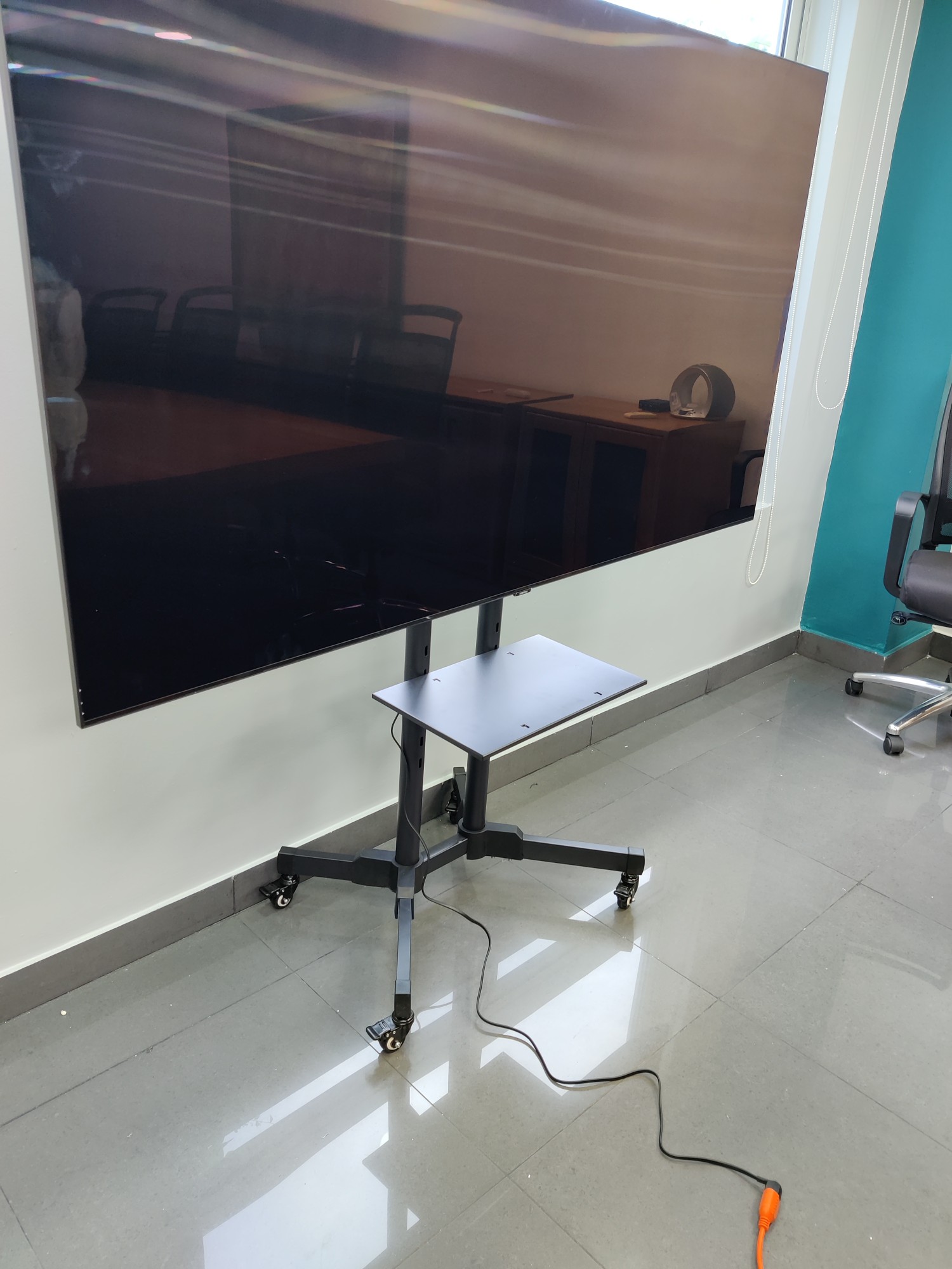 tv - Base Movible, soporte para televisor (tv) de 24" a 75" ó 110 libras