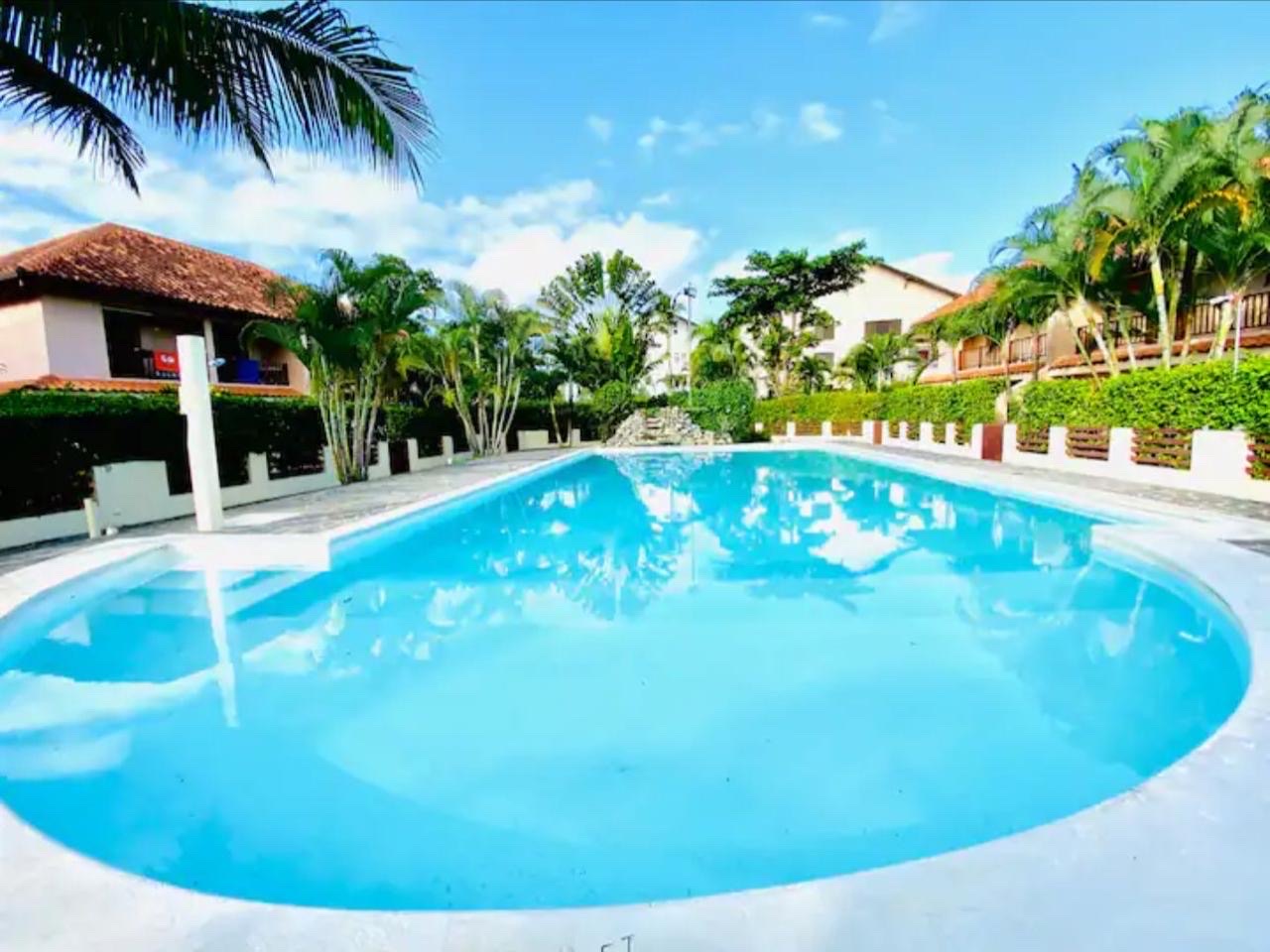 casas vacacionales y villas - venta de Villa en las terrenas de Samana con piscina privada cerca de la playa  7