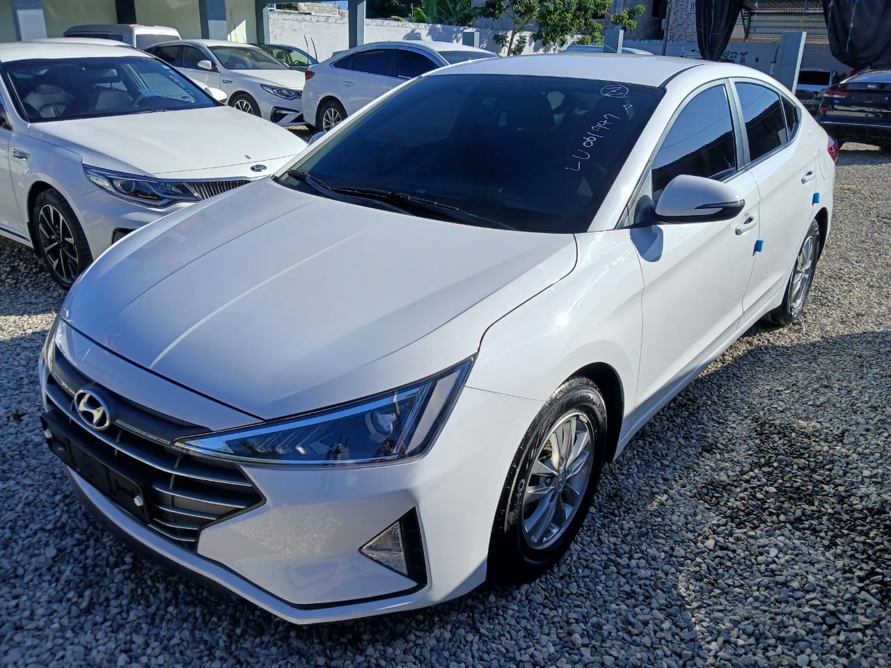 carros - VENDO HYUNDAI AVANTE 2020 INICIAL 150,000 FINANCIA 4