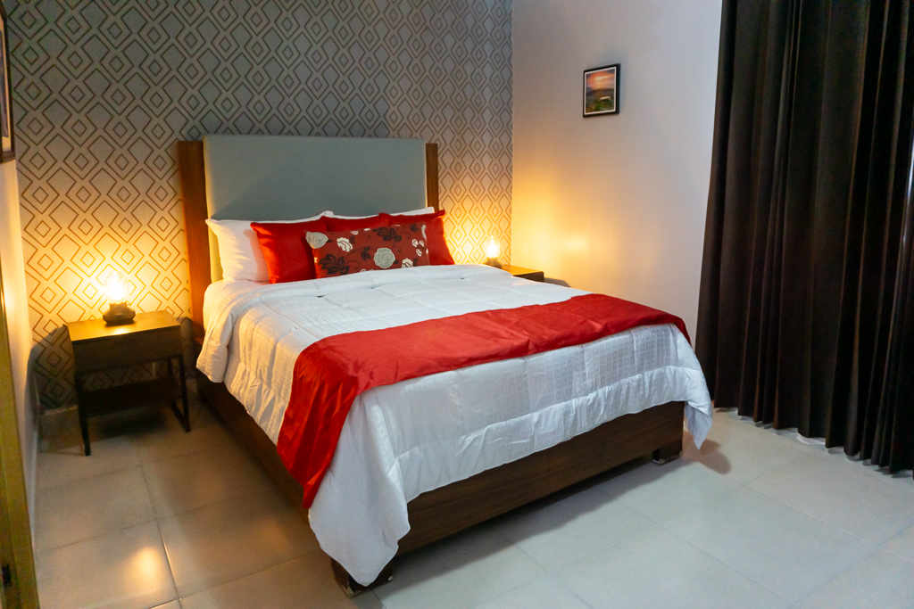apartamentos - Vendo Apto. Con vista a la Zona Colonial, Amueblado 4
