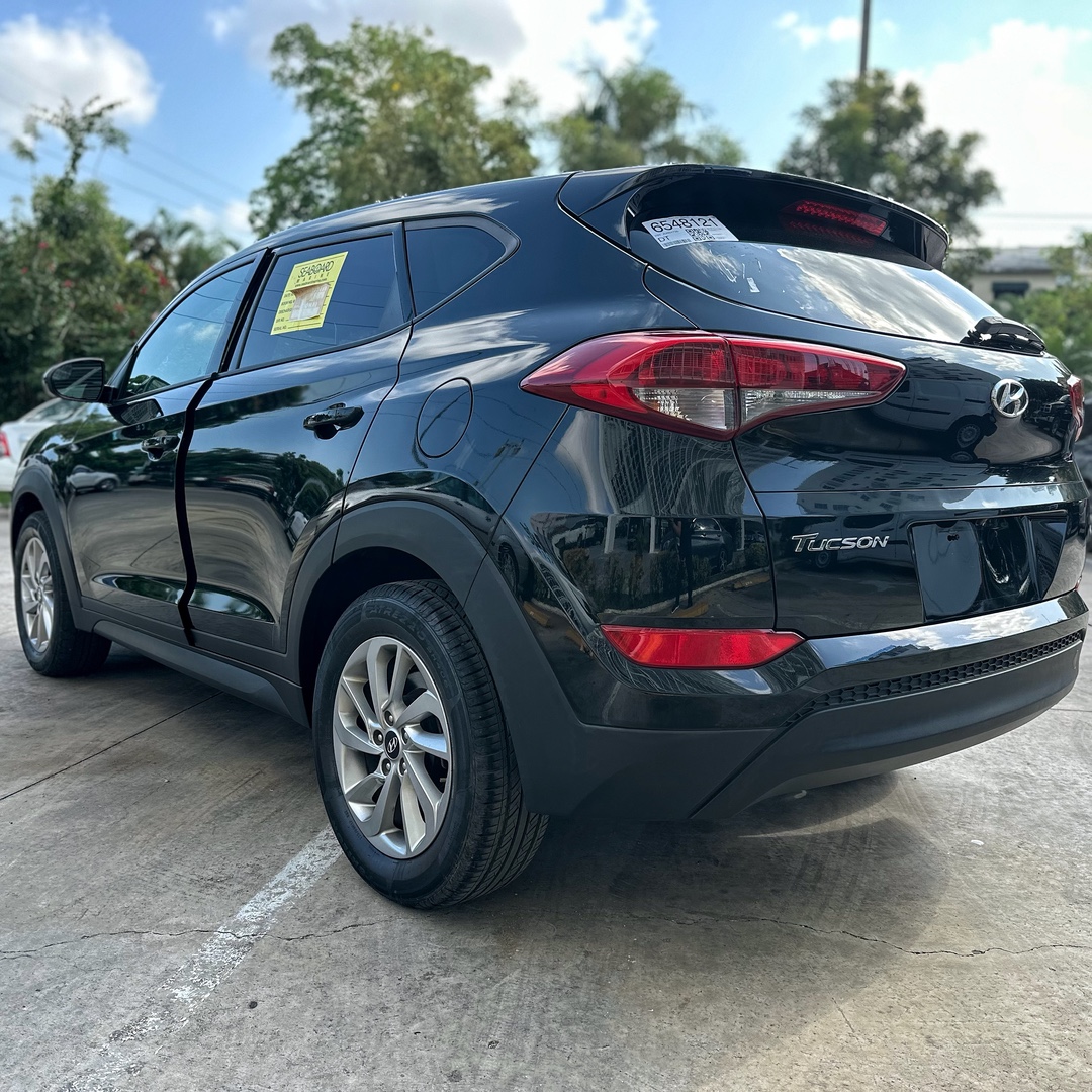 jeepetas y camionetas - Hyundai Tucson SE 2018, Clean Carfax! Excelentes condiciones! 1