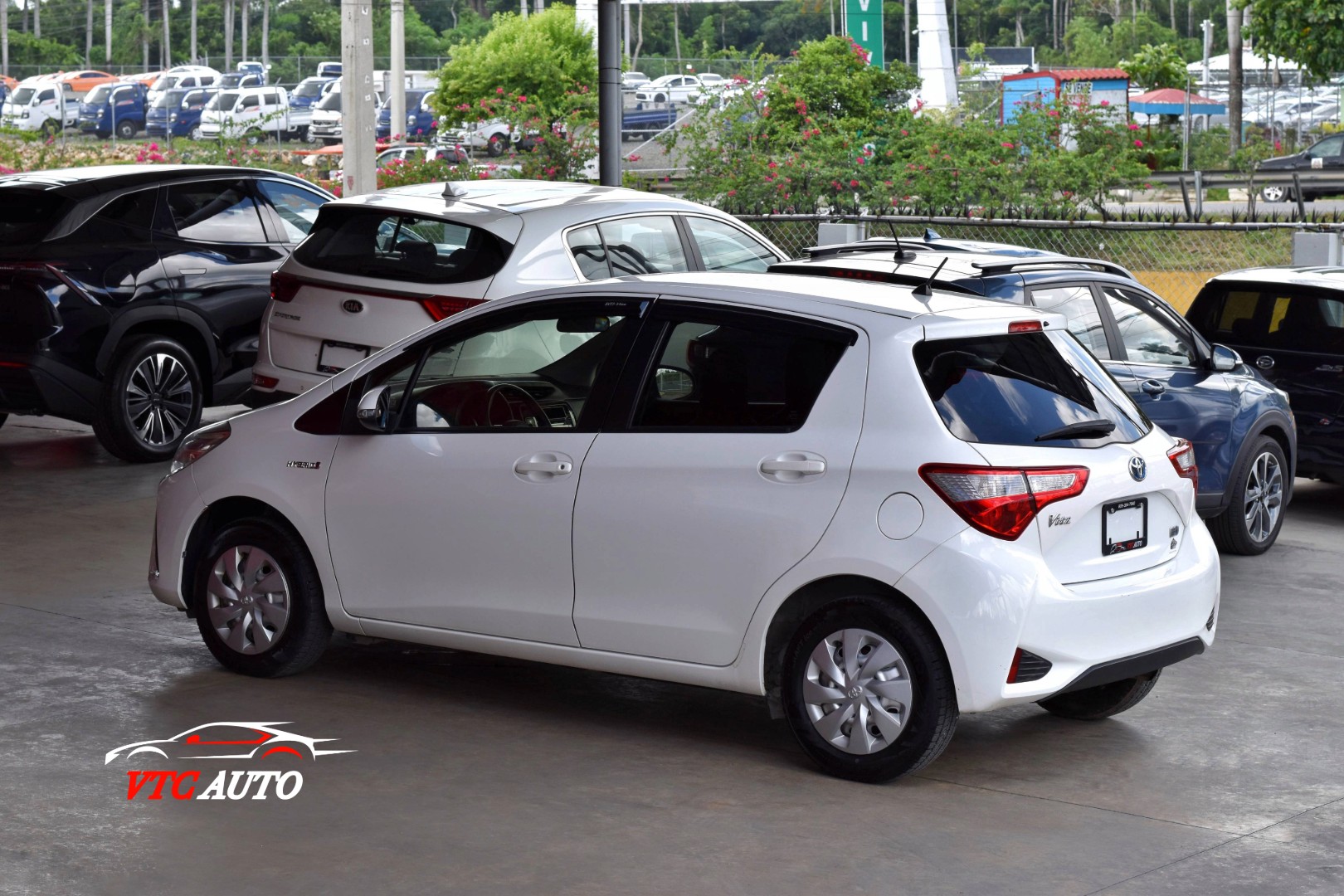 carros - Toyota Vitz Hybrid 2018 9