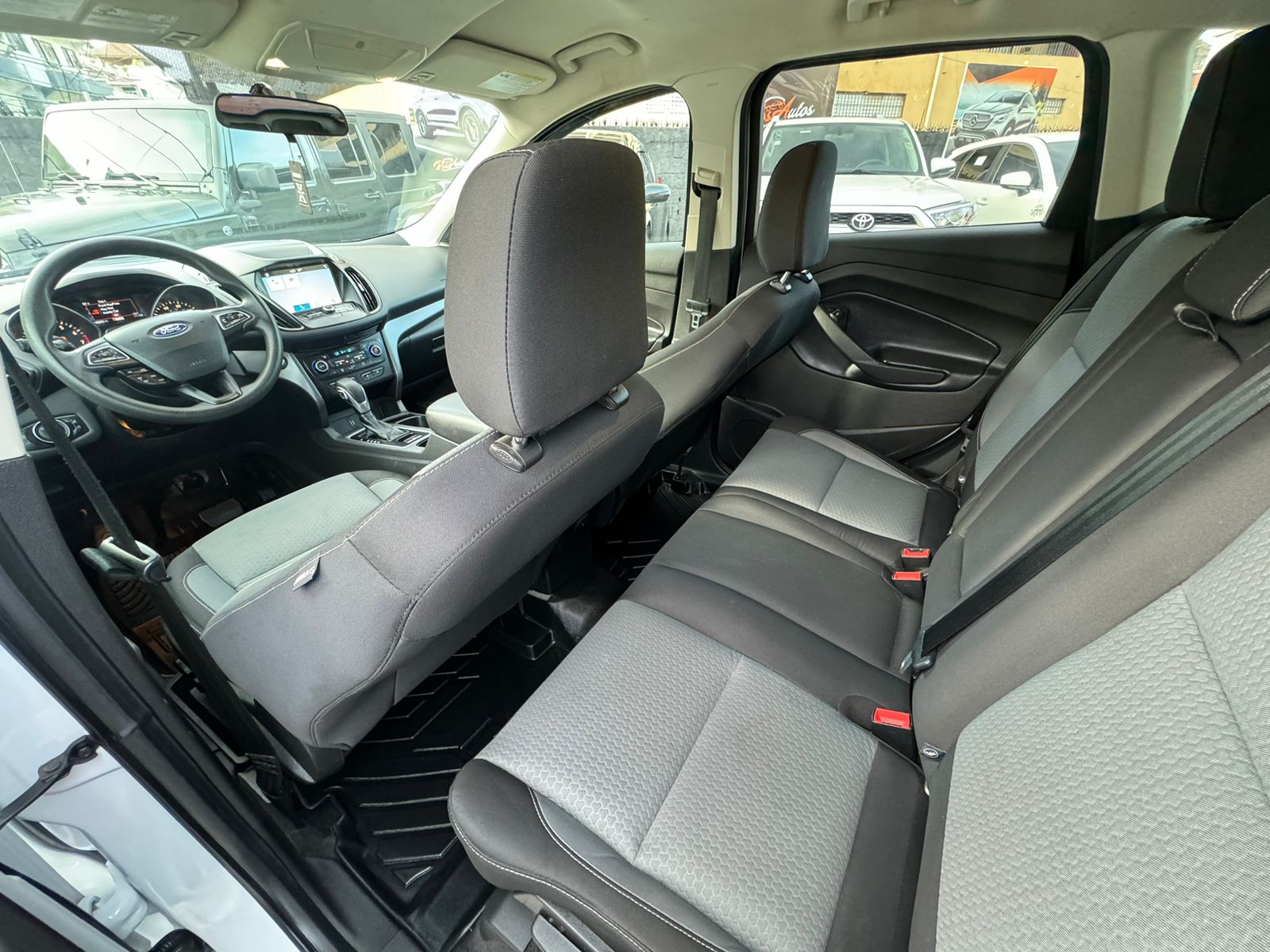 jeepetas y camionetas - Ford Escape SE 2019 6