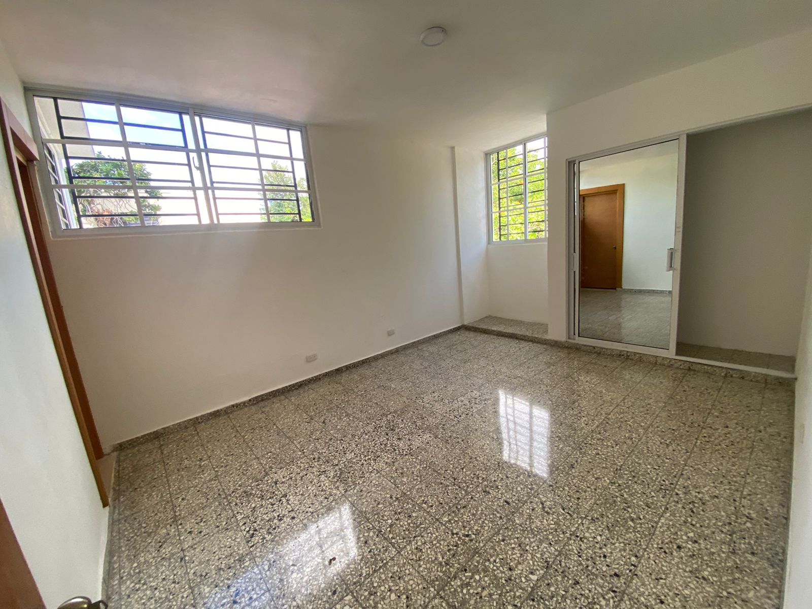 casas - Vendo casa prox. Av. Independencia 3