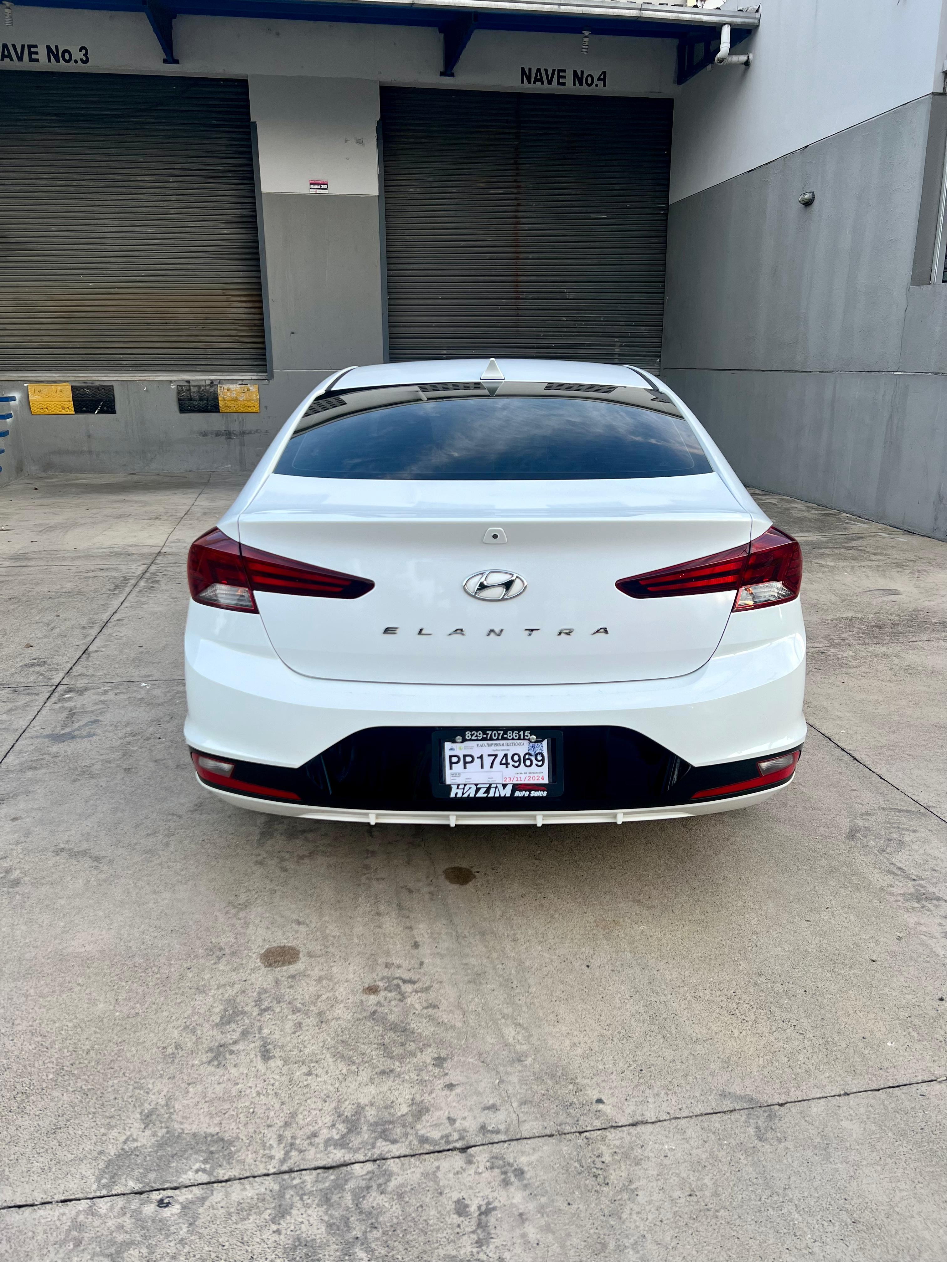 carros - hiunday elantra value 2019 1