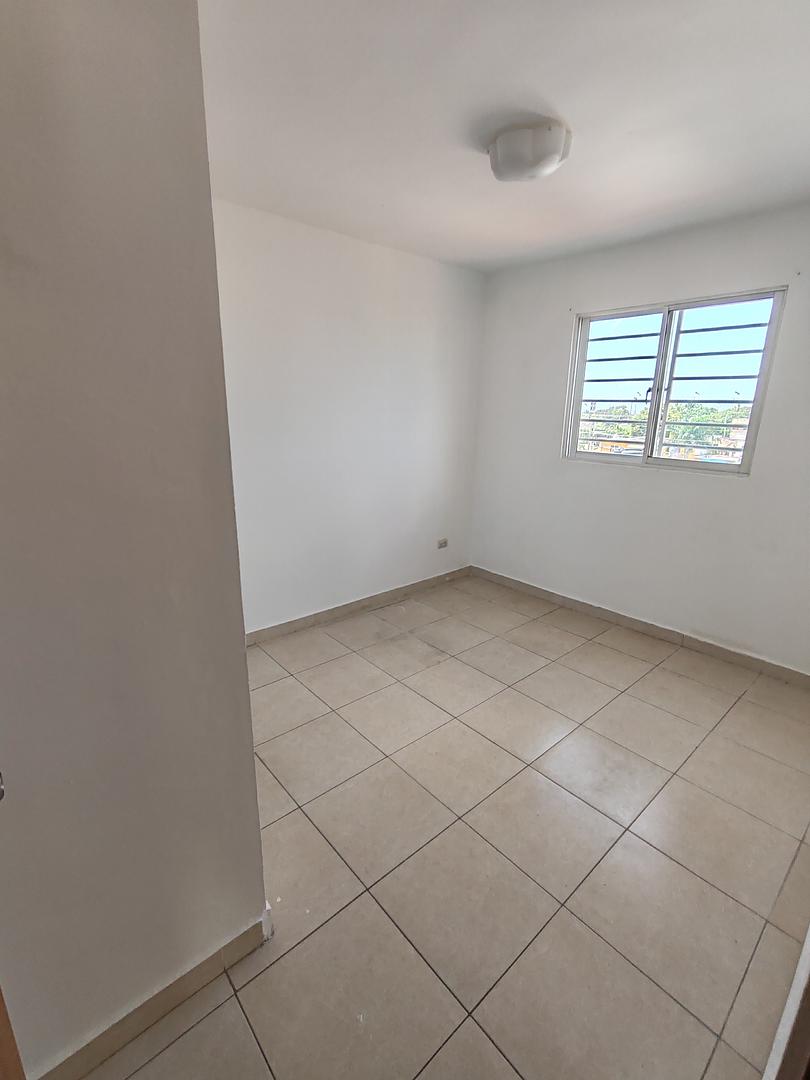 apartamentos - Vendo 4to con terraza Aut San Isidro 3