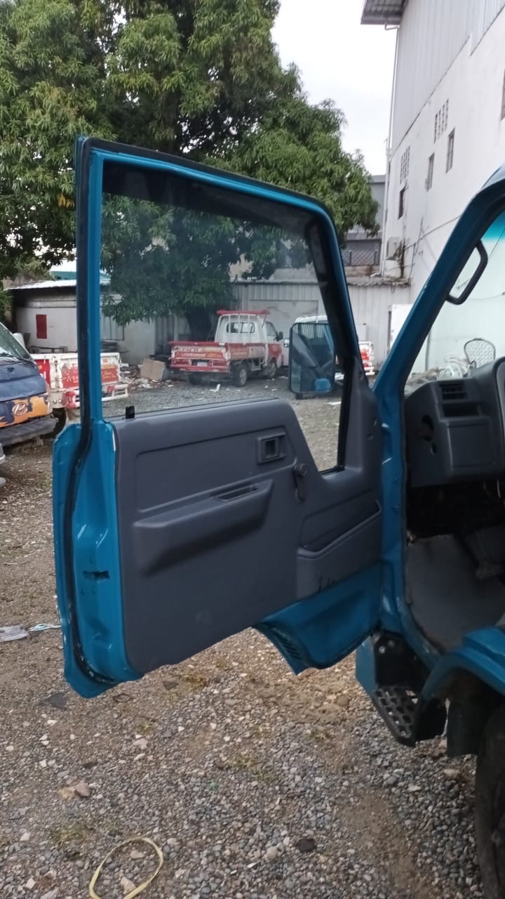 camiones y vehiculos pesados - Daihatsu Volteo, excelentes condiciones!! 5