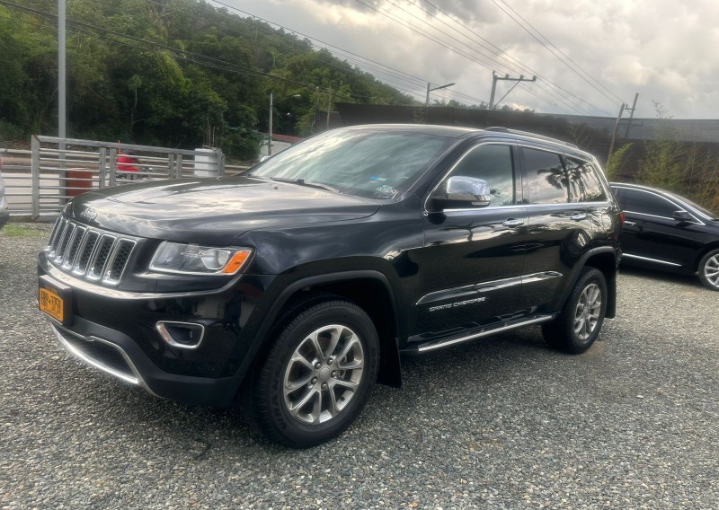 jeepetas y camionetas - Jeep grand cherokee limited 4x4 2016 3