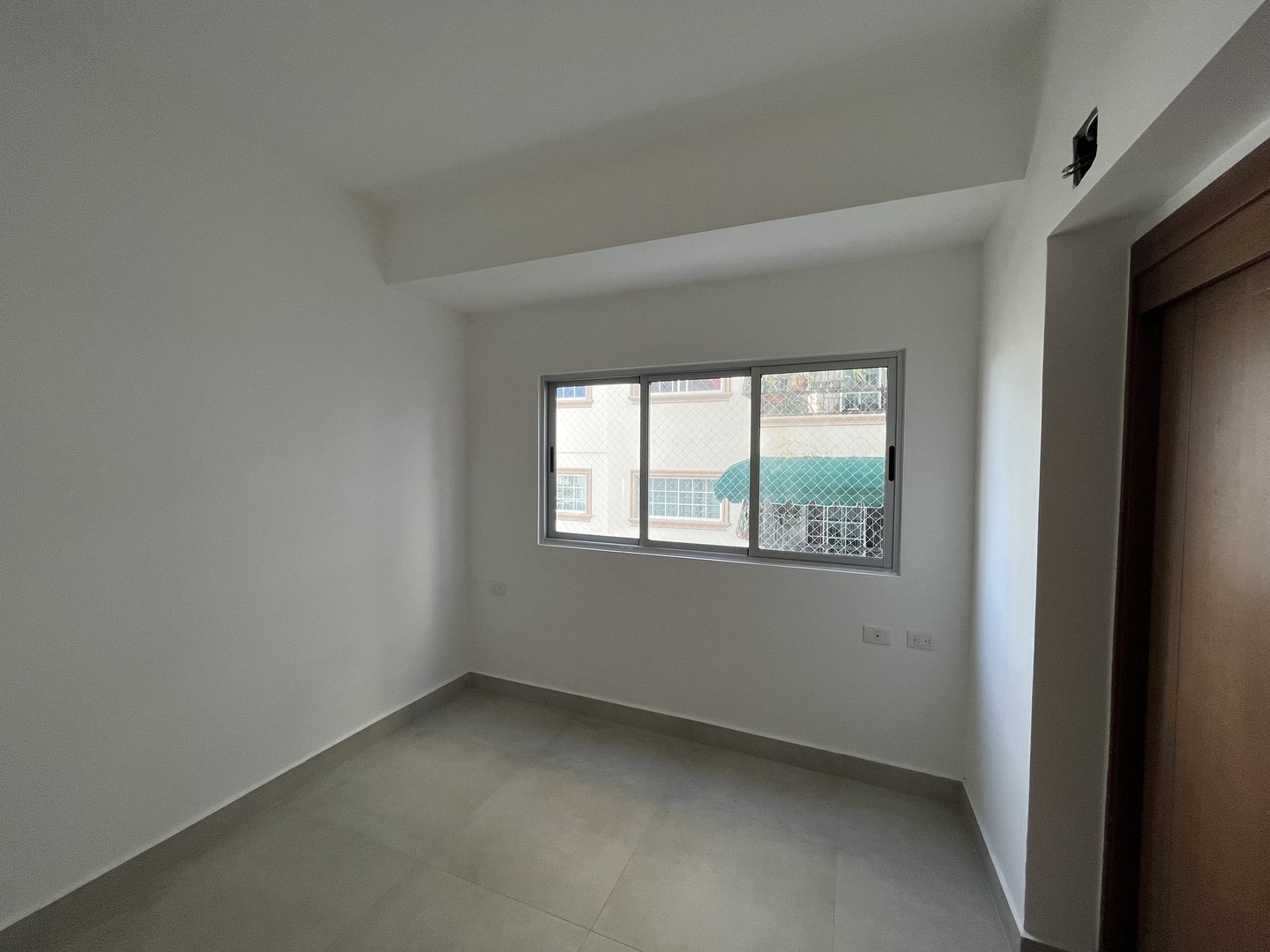 apartamentos - Evaristo Morales linea blanca 3 habitaciones 3.5 baños 2 parqueos balcon 4