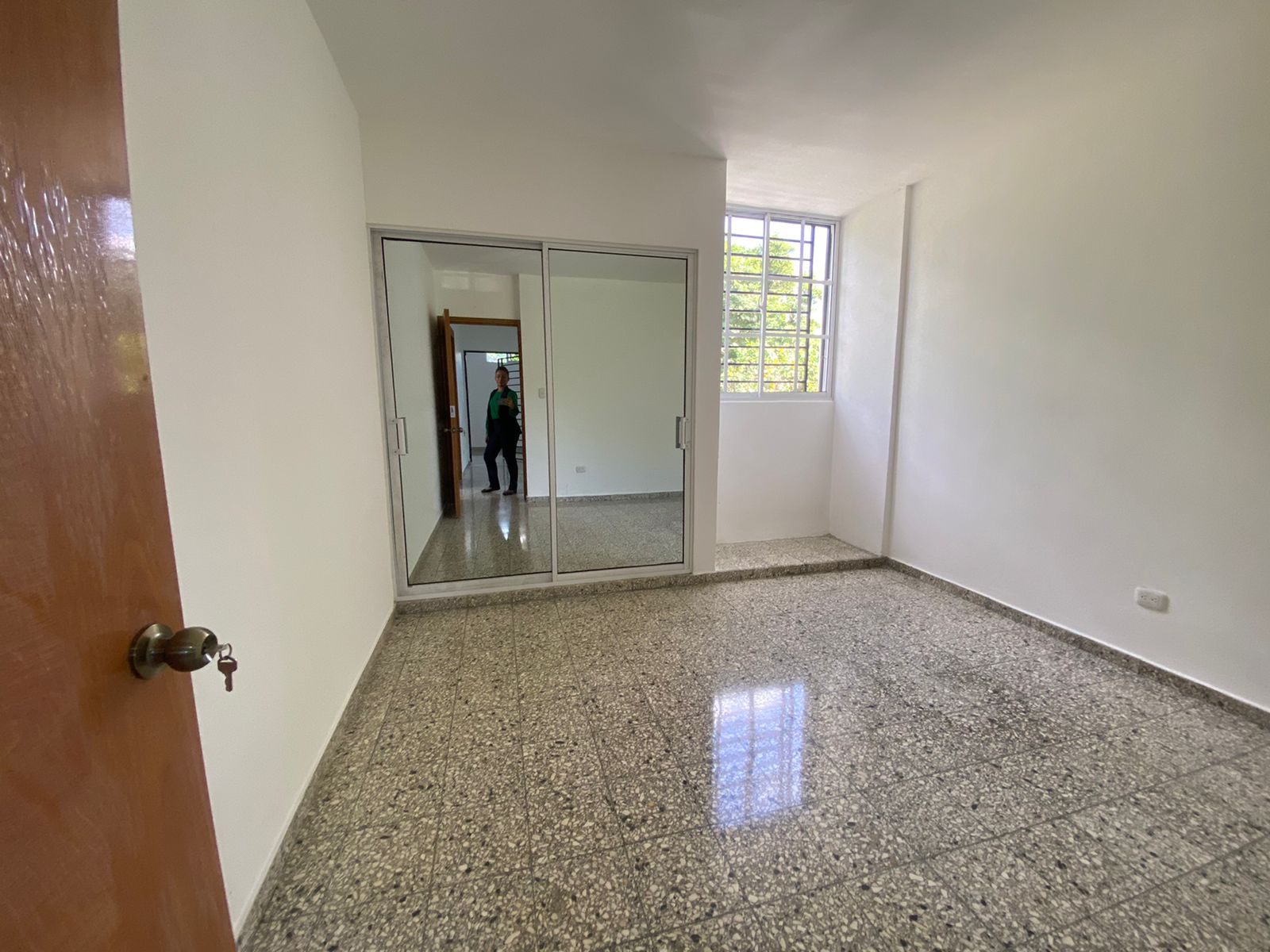 casas - Vendo casa prox. Av. Independencia 4