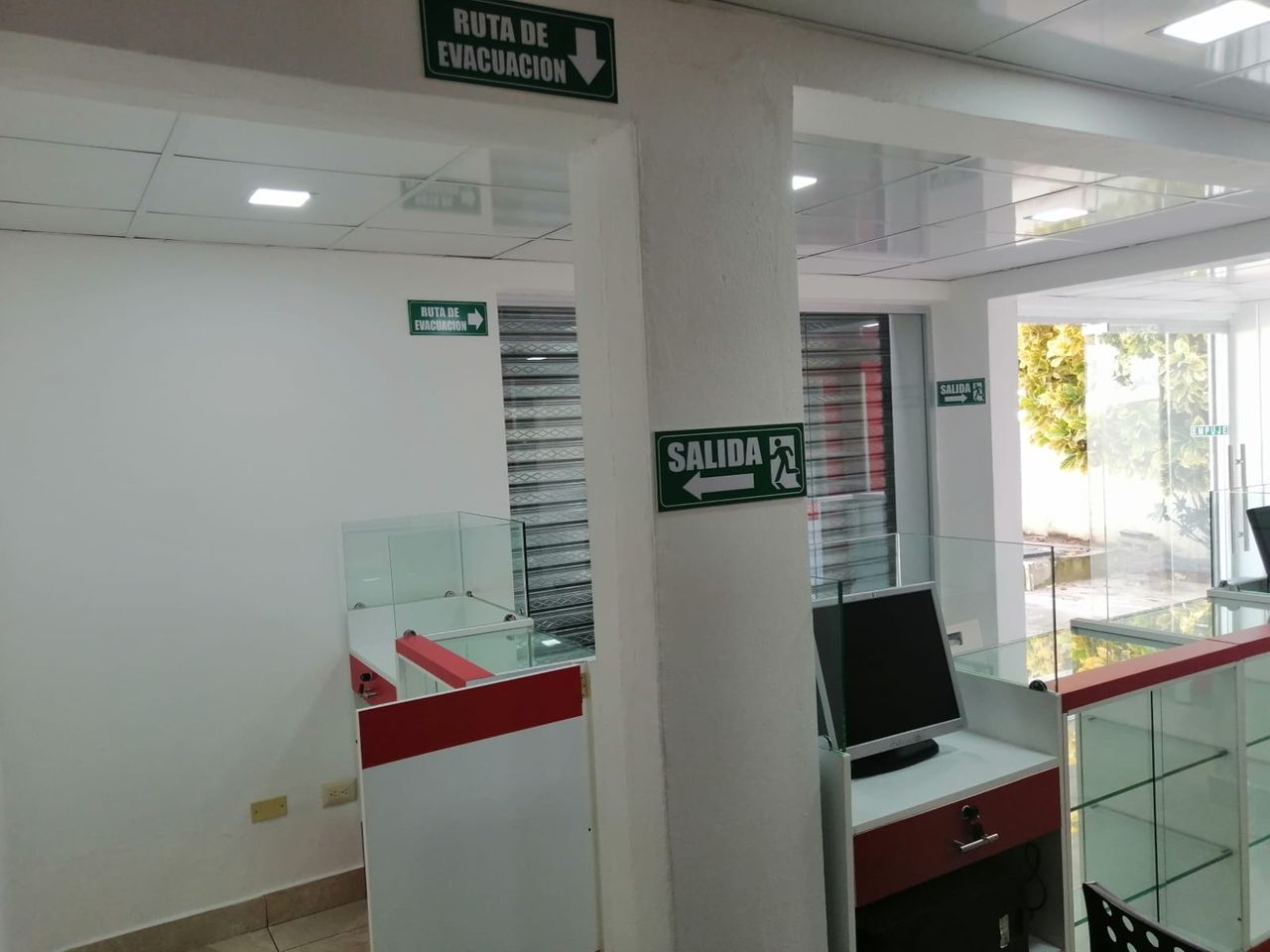 oficinas y locales comerciales - Vendo local 503 metros 7