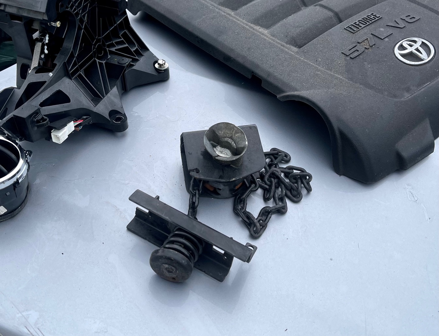 accesorios para vehiculos -  TOYOTA TUNDRA 2018 PORTA GOMA