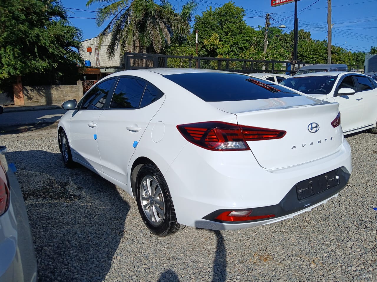 carros - VENDO HYUNDAI AVANTE 2020 INICIAL 150,000 FINANCIA 6