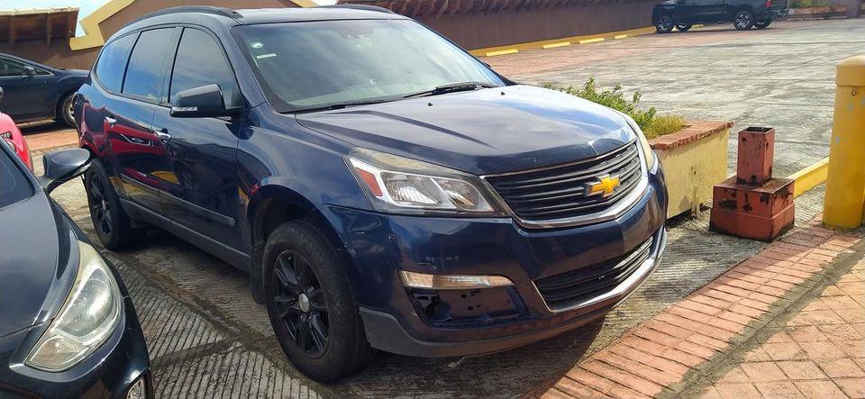 jeepetas y camionetas - CHEVROLET TRAVERSE 1