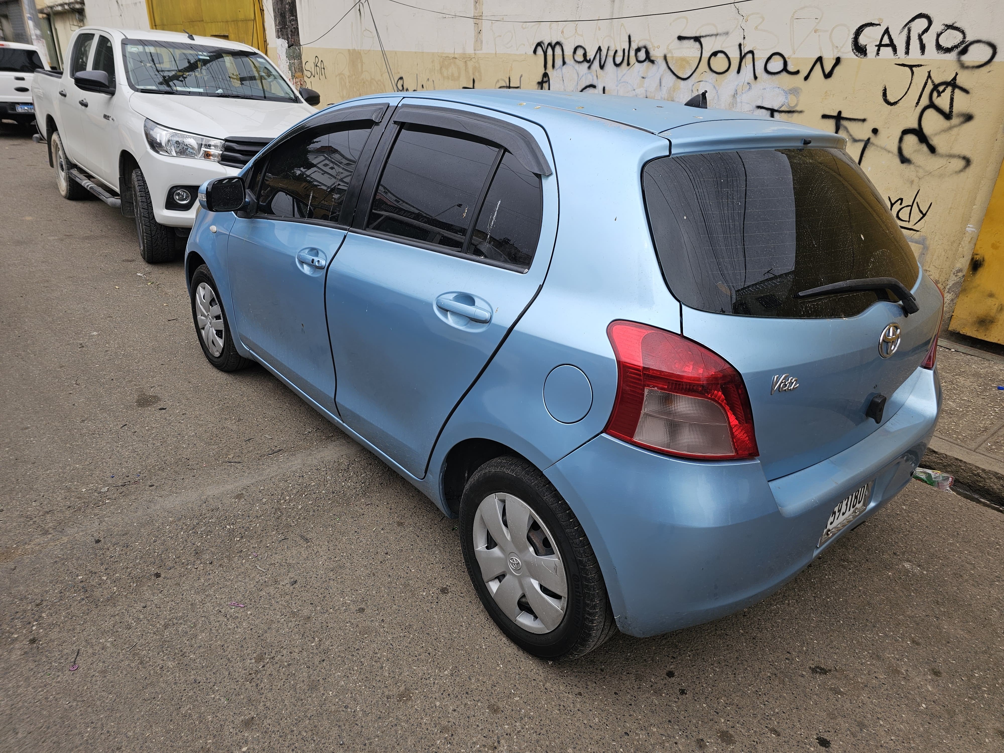 carros - Toyota vitz 2011 impecable