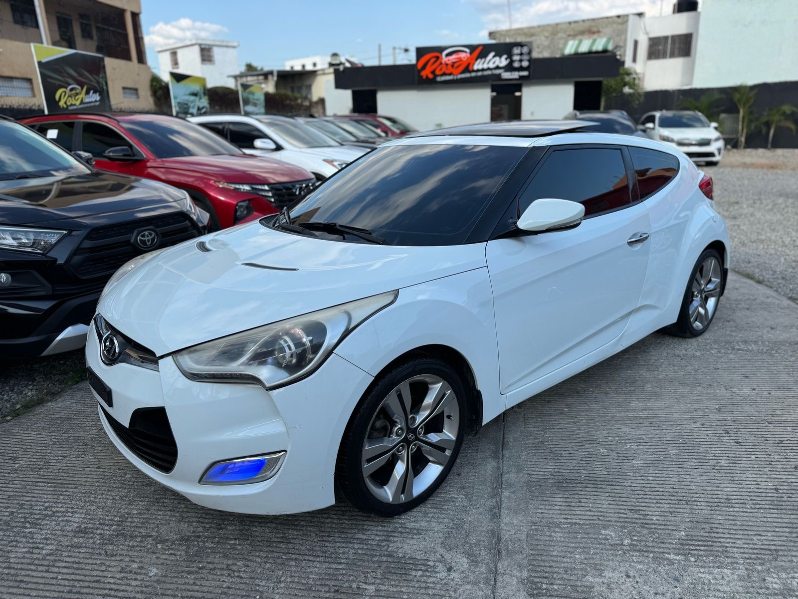 carros - Hyundai Veloster 2013