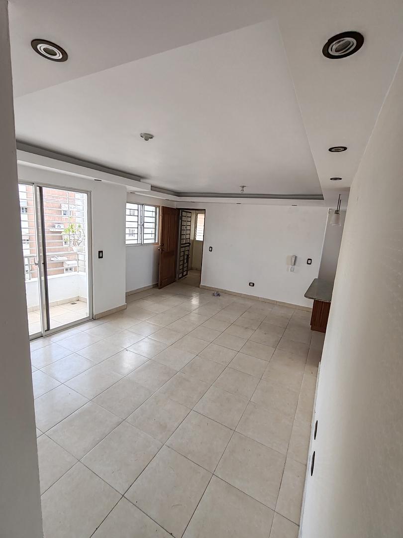 apartamentos - Vendo 4to con terraza Aut San Isidro 7