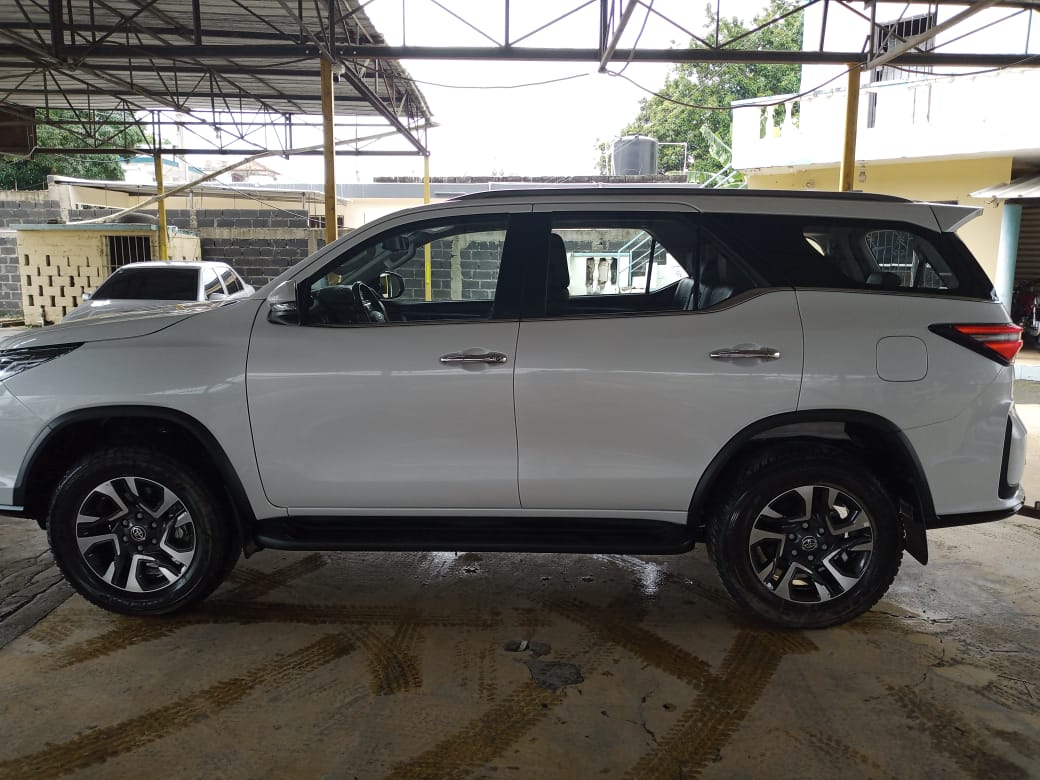 jeepetas y camionetas - FORTUNER 2024 NUEVA  7