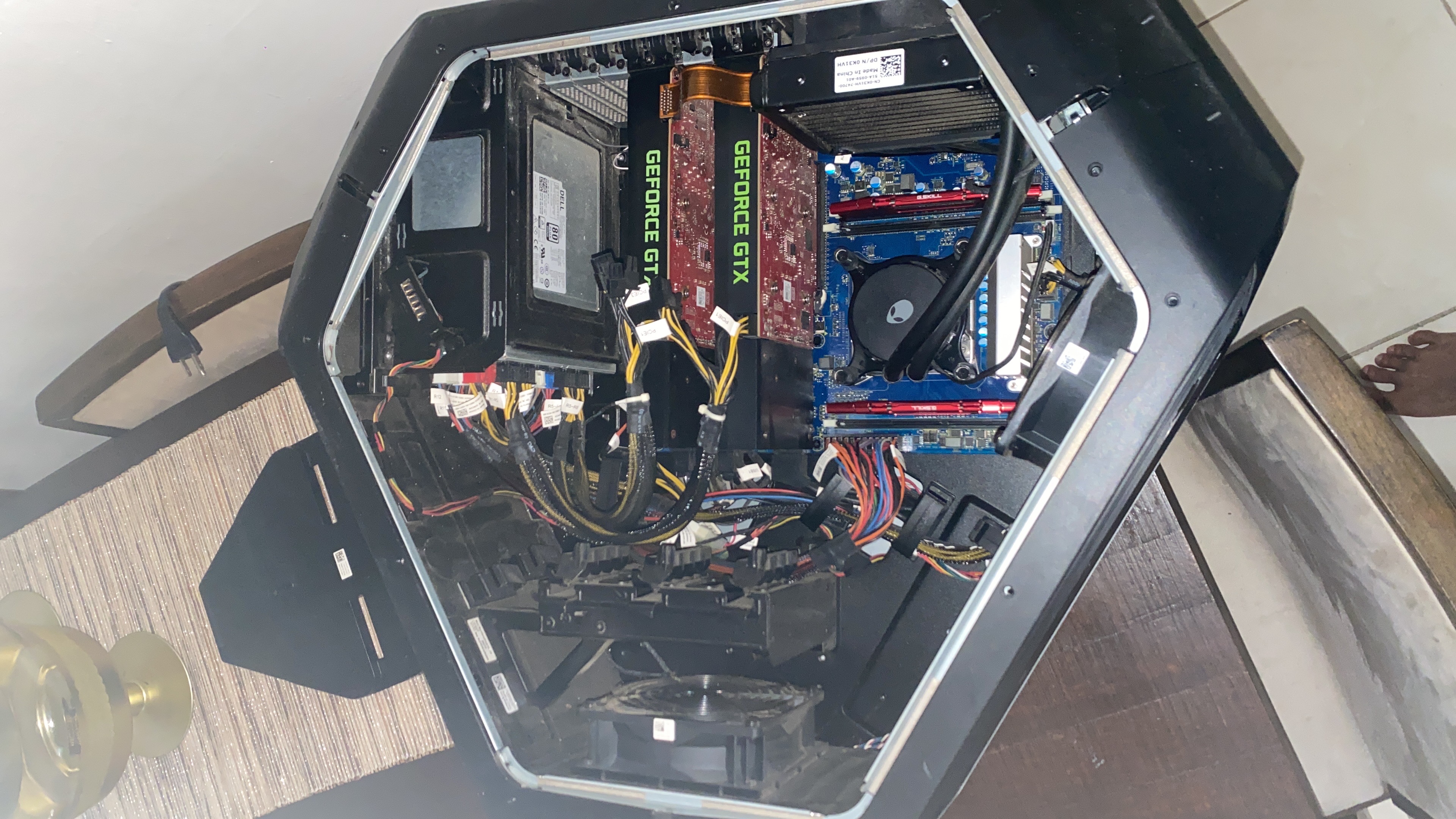 computadoras y laptops - Se vende PC Gamer , negociable, para jugar, editar,hacer stream y minar BTC  1