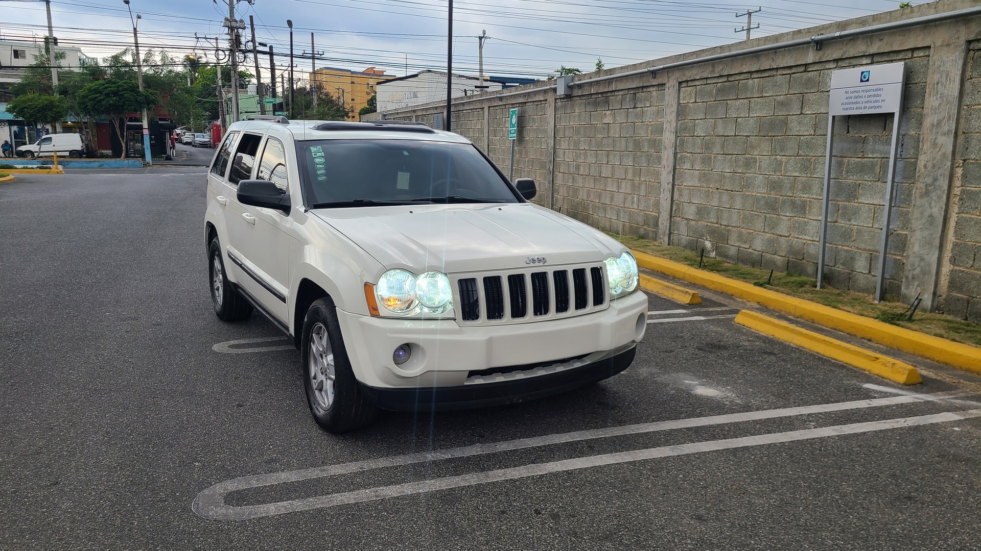 jeepetas y camionetas - Jeep grand cheroke laredo 2007 4x4