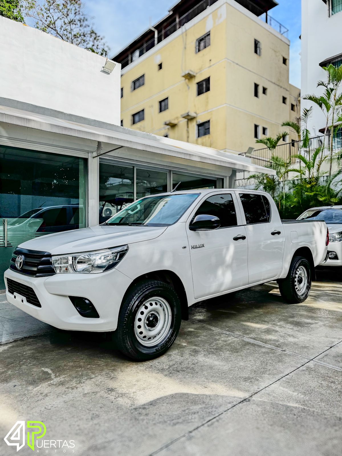 jeepetas y camionetas - Toyota Hilux  1