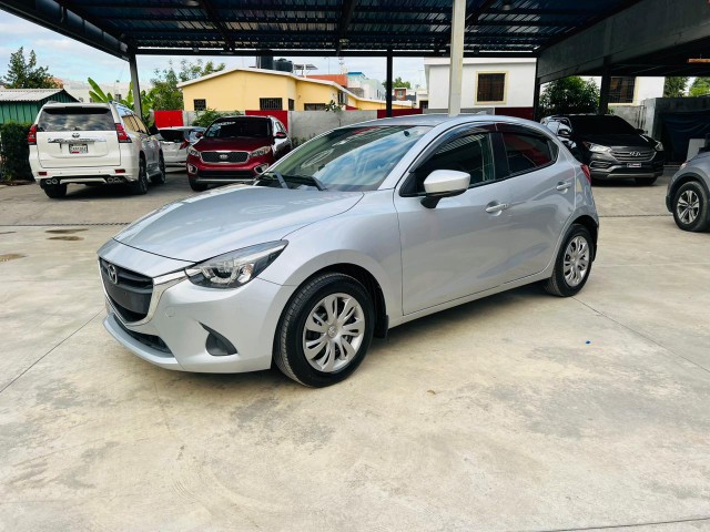 carros - Mazda Demio 2019
 2