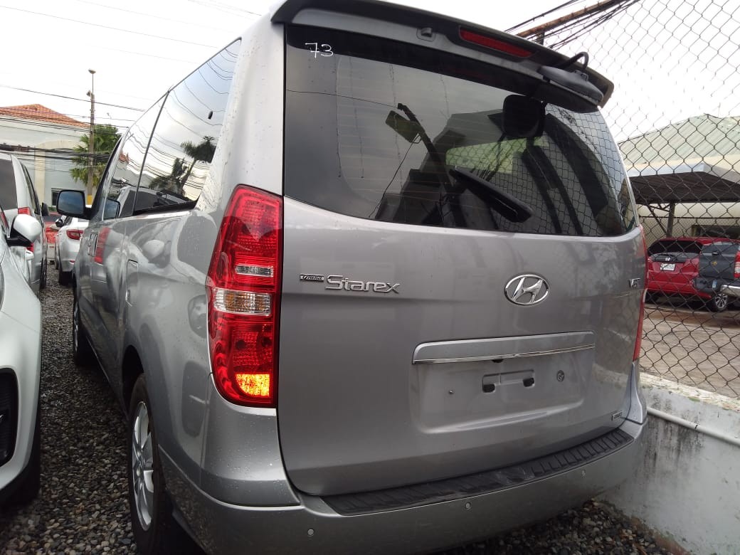 jeepetas y camionetas - HYUNDAI GRAND STAREX 2018 GRIS
DESDE: RD$1,200.100 9